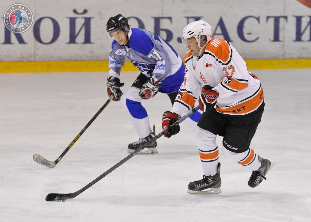 ХК "Светлый" завершил первый круг первенства Ночной хоккейной лиги на 3 месте.